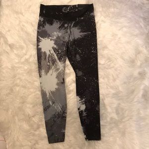 Nike Dri-Fit Paint Splatter Leggings